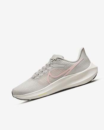 Light Brown Women's Nike Air Zoom Pegasus 39 Running Shoes | UK2608