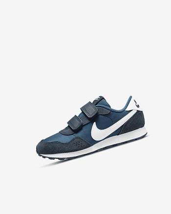 Navy / White Boys' Nike MD Valiant Shoes | UK4823