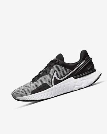 White / Black / Metal Silver / White Men's Nike React Miler 3 Running Shoes | UK5462