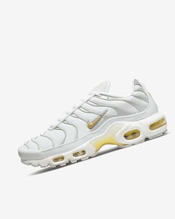 White / Light Beige Women's Nike Air Max Plus Sneakers | UK2577