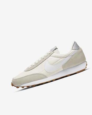 White / White / Light Grey / White Women's Nike Daybreak Sneakers | UK2951