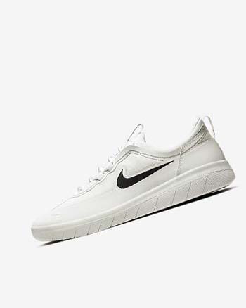 White / White / White / Black Men's Nike SB Nyjah Free 2 Skate Shoes | UK2633