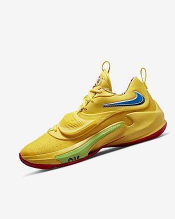 Yellow / Red Men's Nike Zoom Freak 3 Basketball Shoes | UK2654