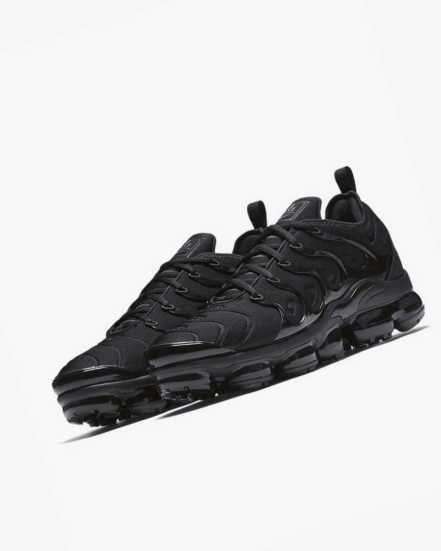 Black / Black / Dark Grey Men's Nike Air VaporMax Plus Sneakers | UK3246