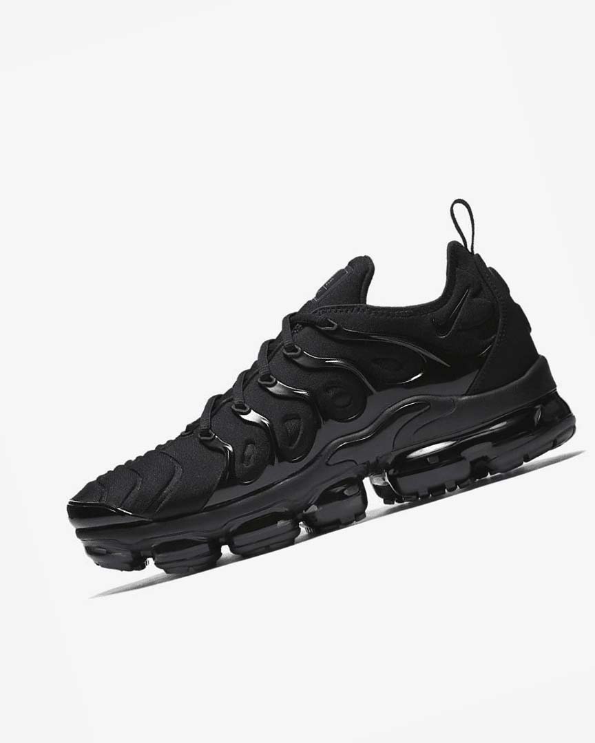 Black / Black / Dark Grey Men\'s Nike Air VaporMax Plus Sneakers | UK3246