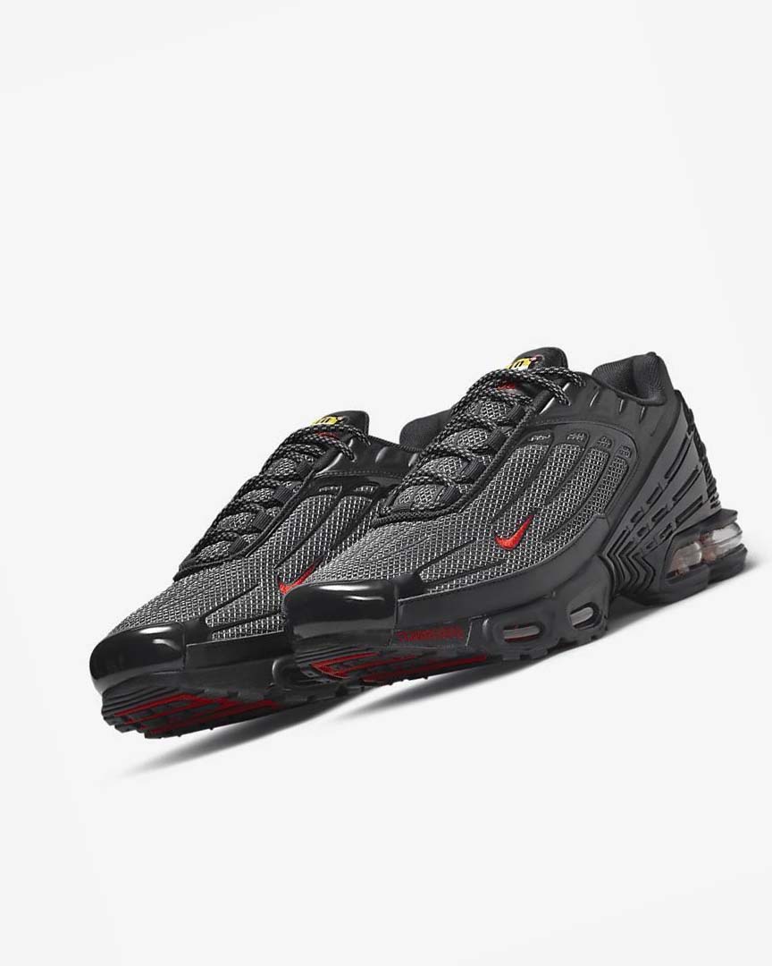 Black / Black / Silver / Red Men's Nike Air Max Plus 3 Sneakers | UK1176