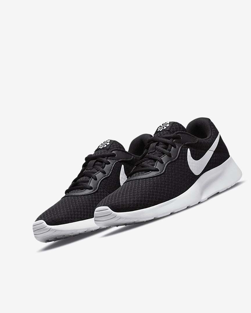 Black / Black / White Women's Nike Tanjun Sneakers | UK4674