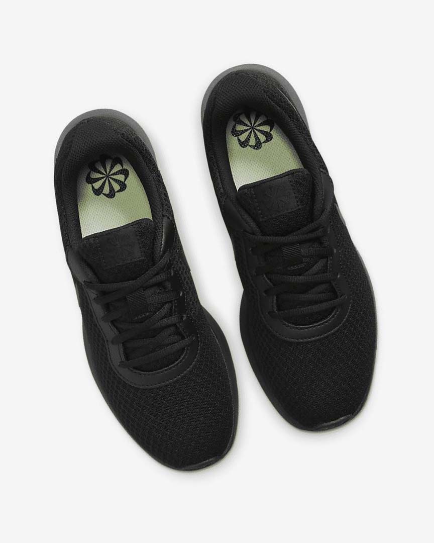 Black / Black Women's Nike Tanjun Sneakers | UK5556