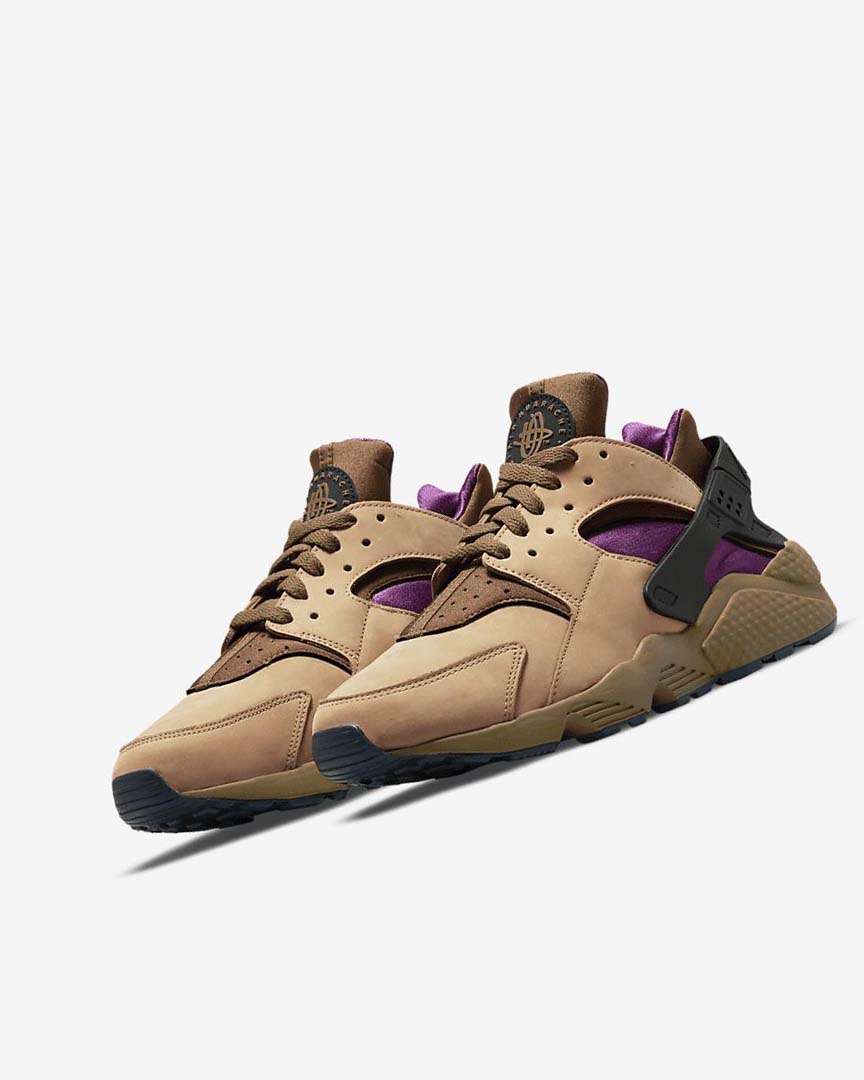 Black / Brown Men's Nike Air Huarache LE Sneakers | UK5084