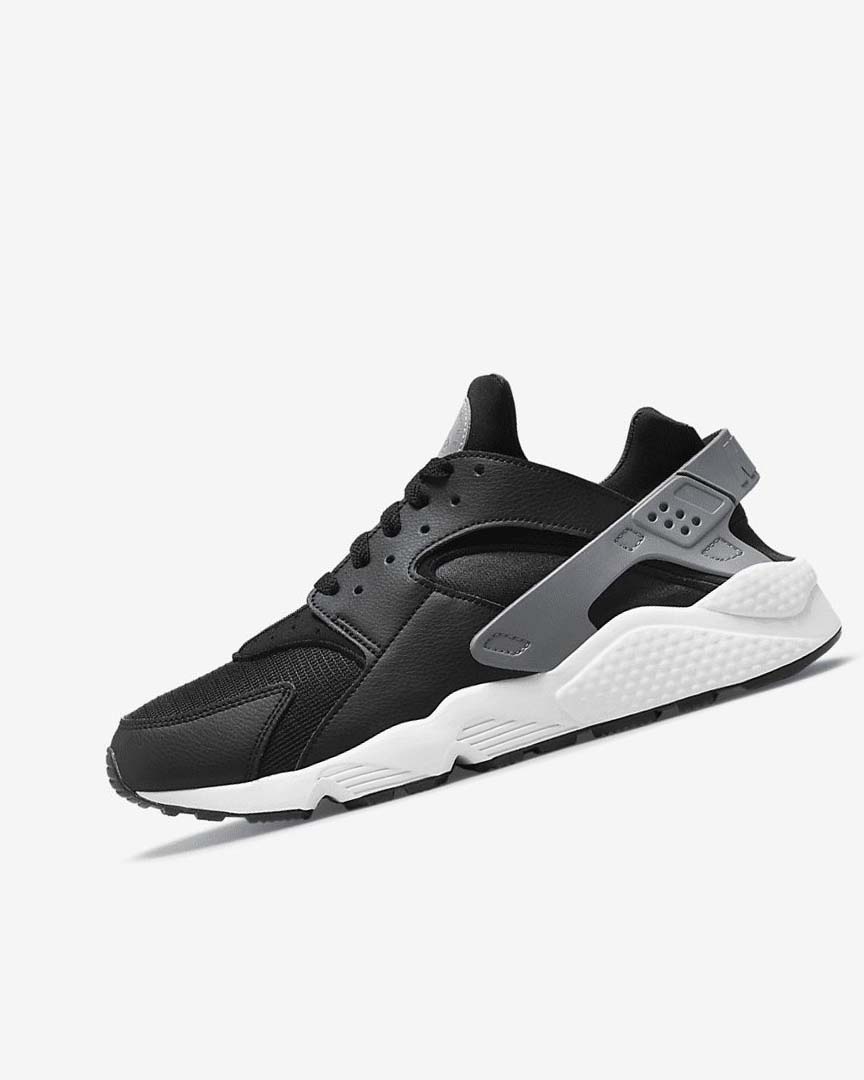 Black / Grey / White Men\'s Nike Air Huarache J22 Sneakers | UK4546