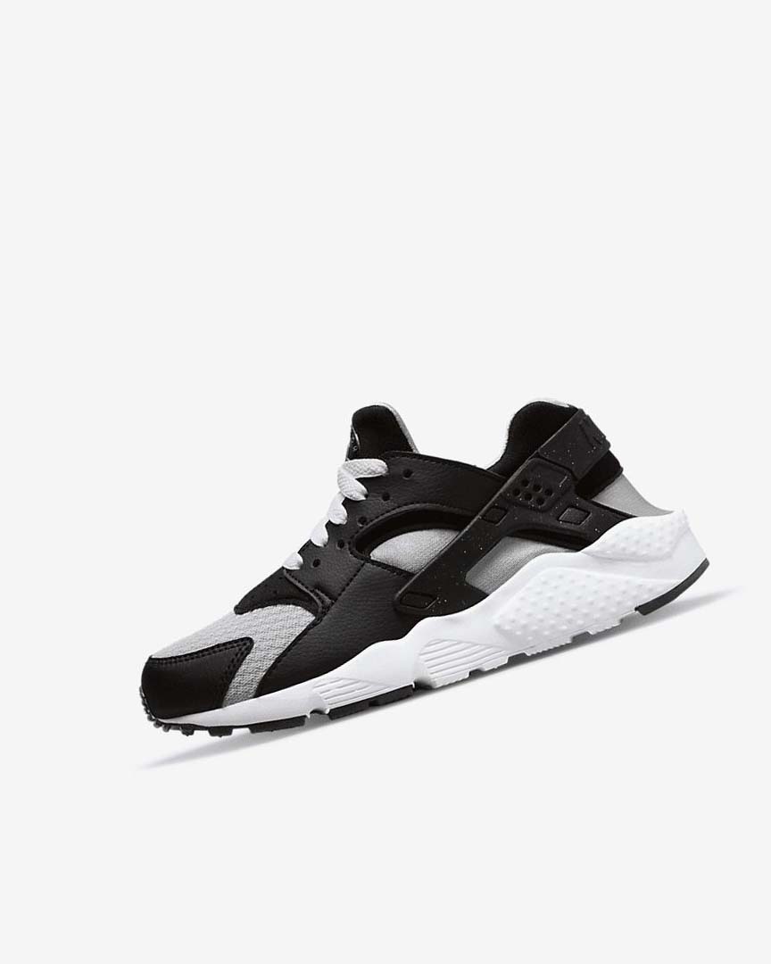 Black / Grey / White / Red Boys\' Nike Huarache Run Shoes | UK2583