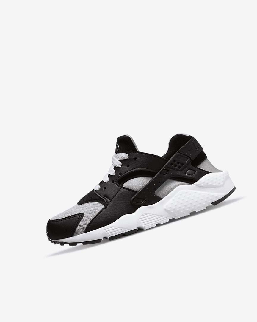 Black / Grey / White / Red Girls\' Nike Huarache Run Shoes | UK3080