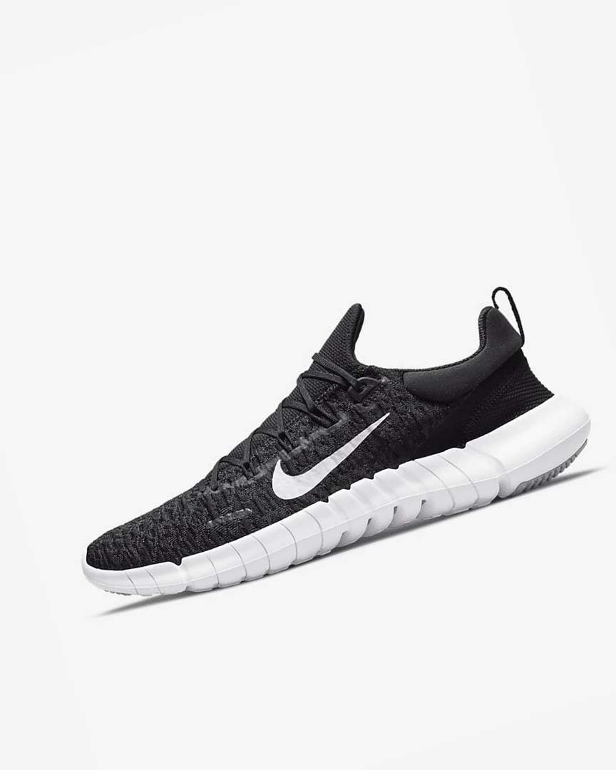 Black Men\'s Nike Free Run 5.0 Running Shoes | UK4613