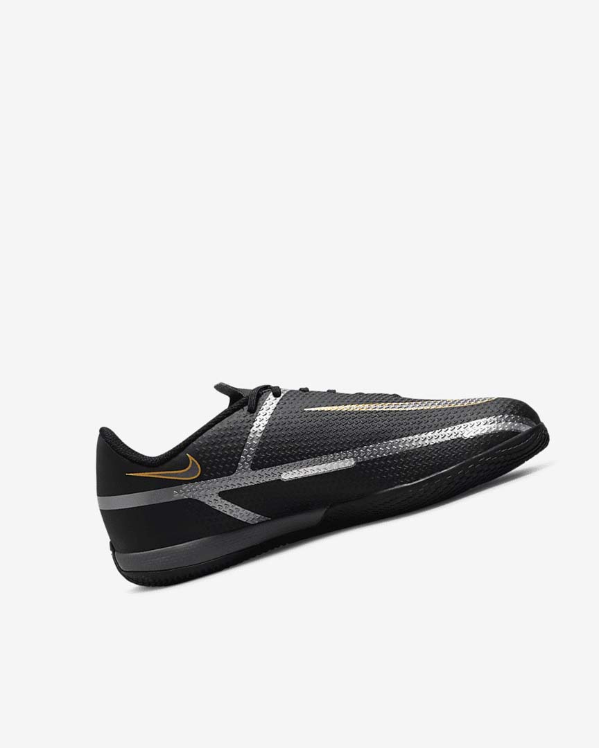 Black / Metal Gold / Dark Grey / Metal Dark Grey Girls' Nike Jr. Phantom GT2 Academy IC Football Shoes | UK2973