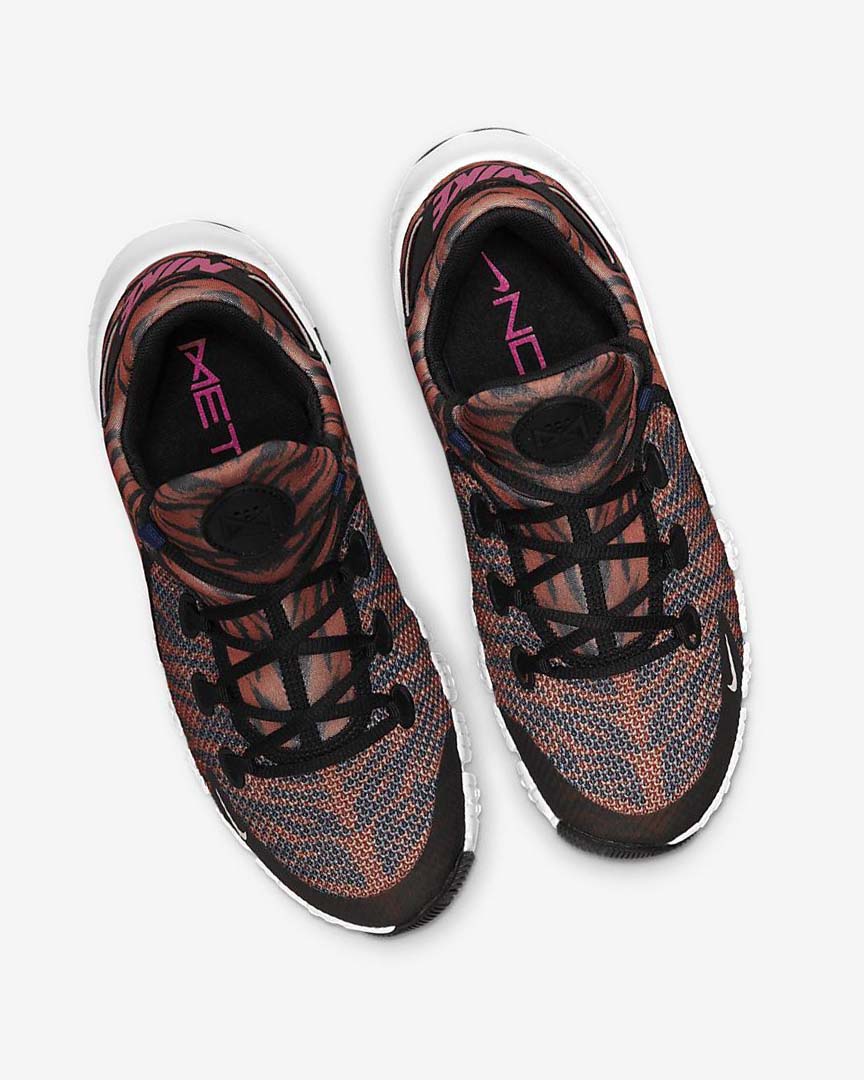 Black / Pink Women's Nike Free Metcon 4 Training Shoes | UK3111