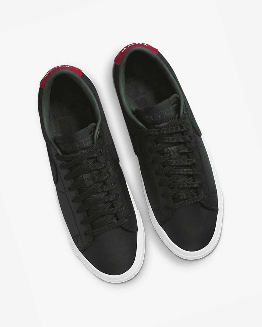 Black / Red / Black Men's Nike SB Zoom Blazer Low Pro GT Premium Skate Shoes | UK2753