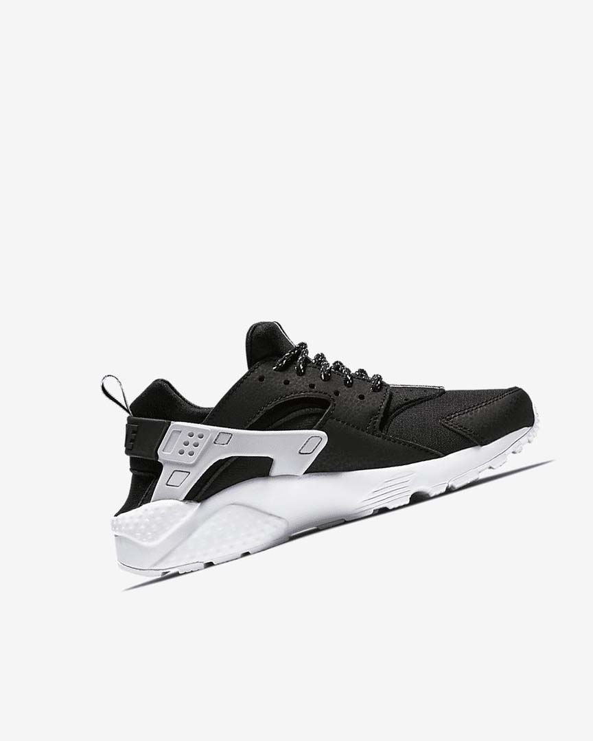 Black / White / Black Boys' Nike Huarache SE Shoes | UK4833