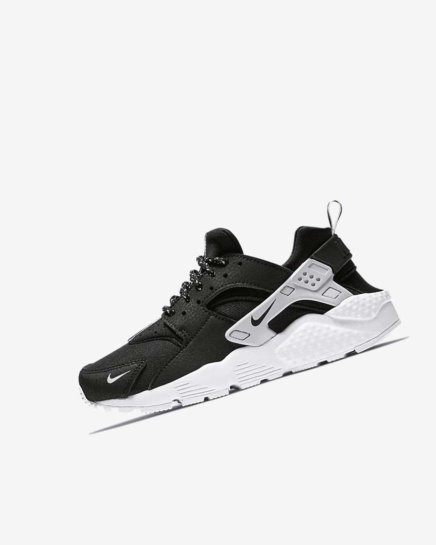 Black / White / Black Boys\' Nike Huarache SE Shoes | UK4833