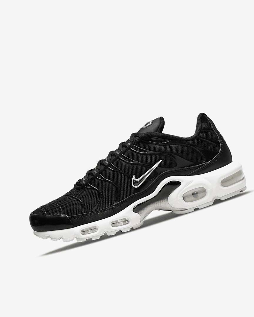 Black / White / Black Women\'s Nike Air Max Plus Sneakers | UK3109