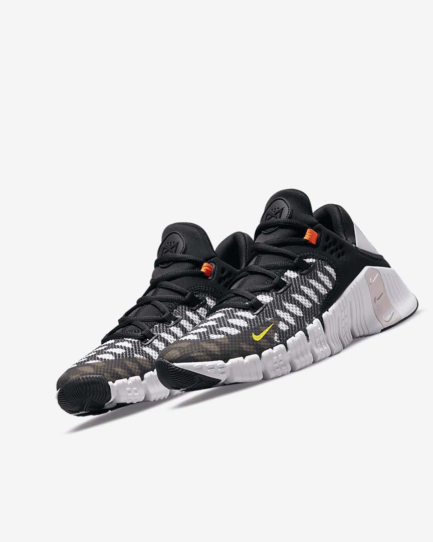 Black / White / Blue / Yellow Women's Nike Free Metcon 4 Training Shoes | UK2575