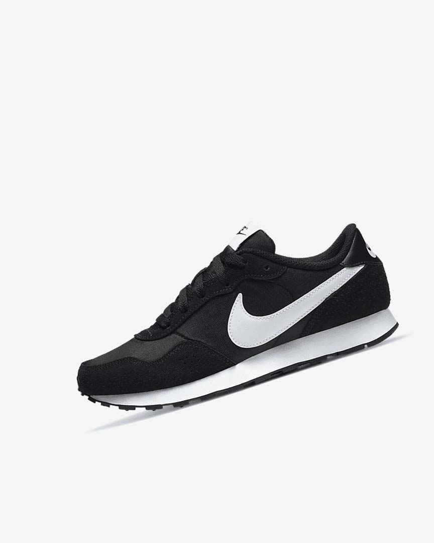 Black / White Boys\' Nike MD Valiant Shoes | UK3286