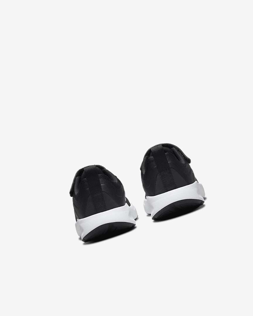 Black / White Boys' Nike Wearallday Sneakers | UK5499