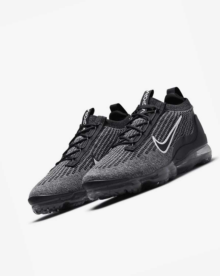 Black / White / Dark Grey / Black Men's Nike Air VaporMax 2021 FK Sneakers | UK2581