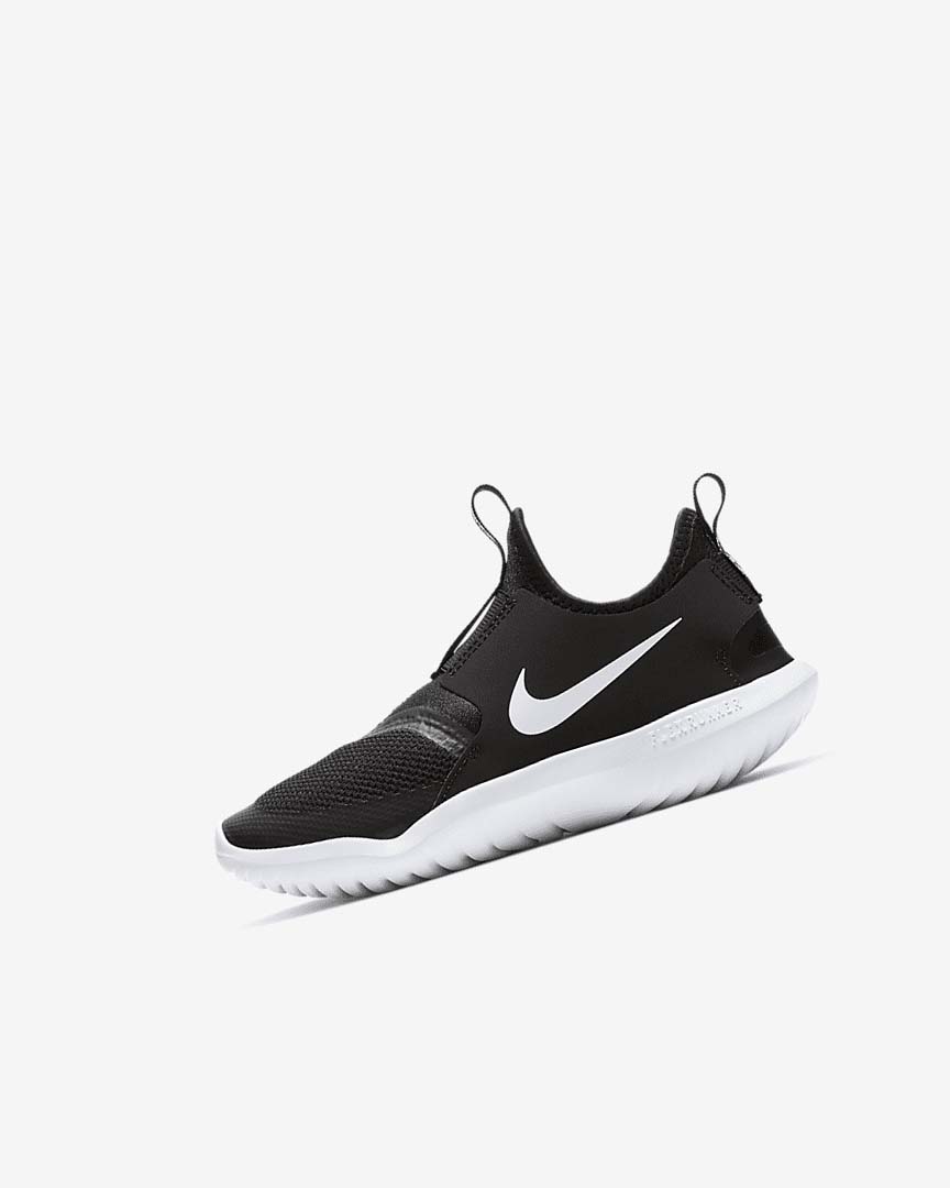 Black / White Girls\' Nike Flex Runner Shoes | UK5325