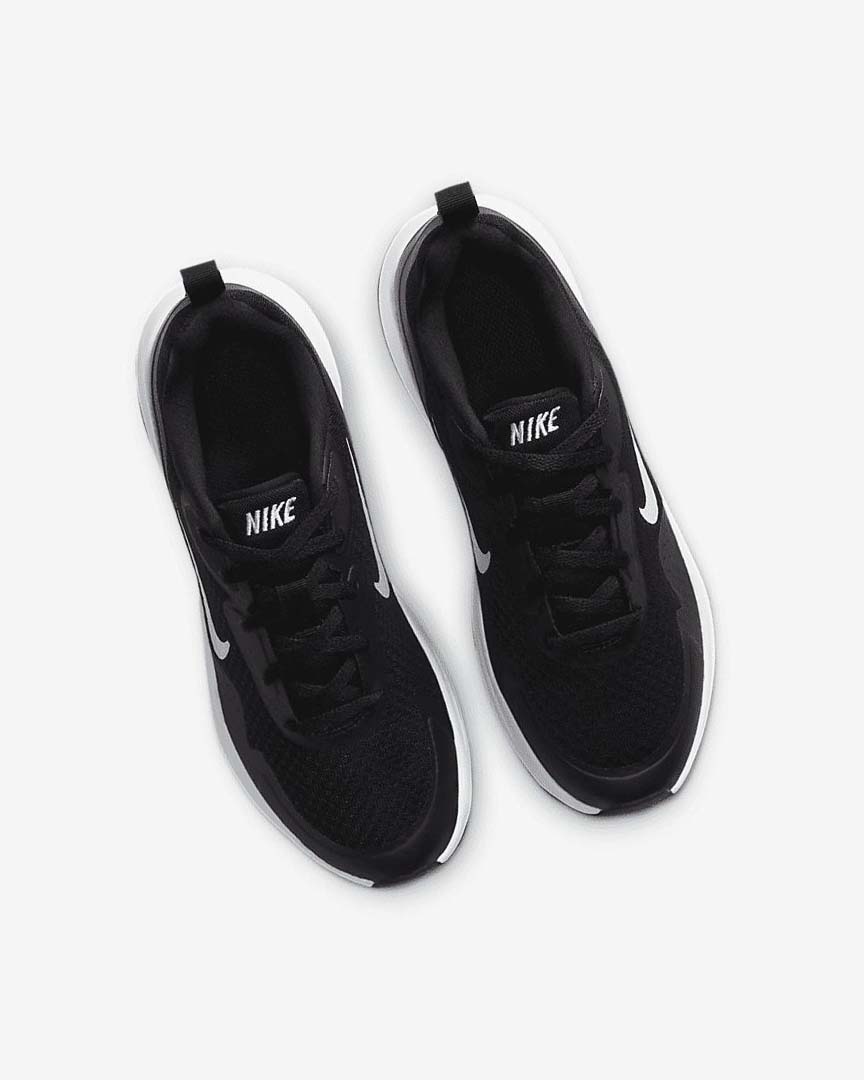 Black / White Girls' Nike Wearallday Sneakers | UK4931