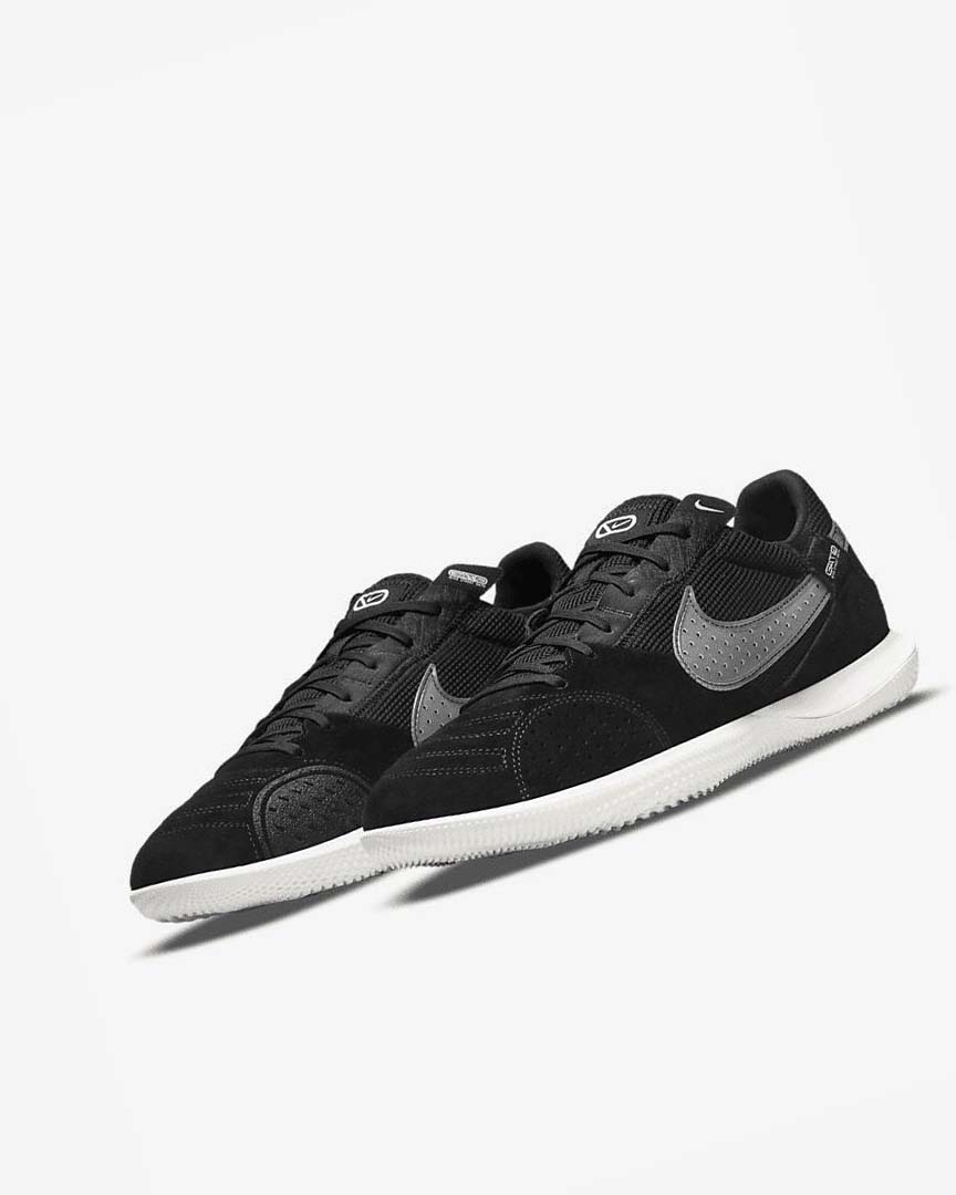 Black / White Men's Nike Streetgato Football Shoes | UK2530