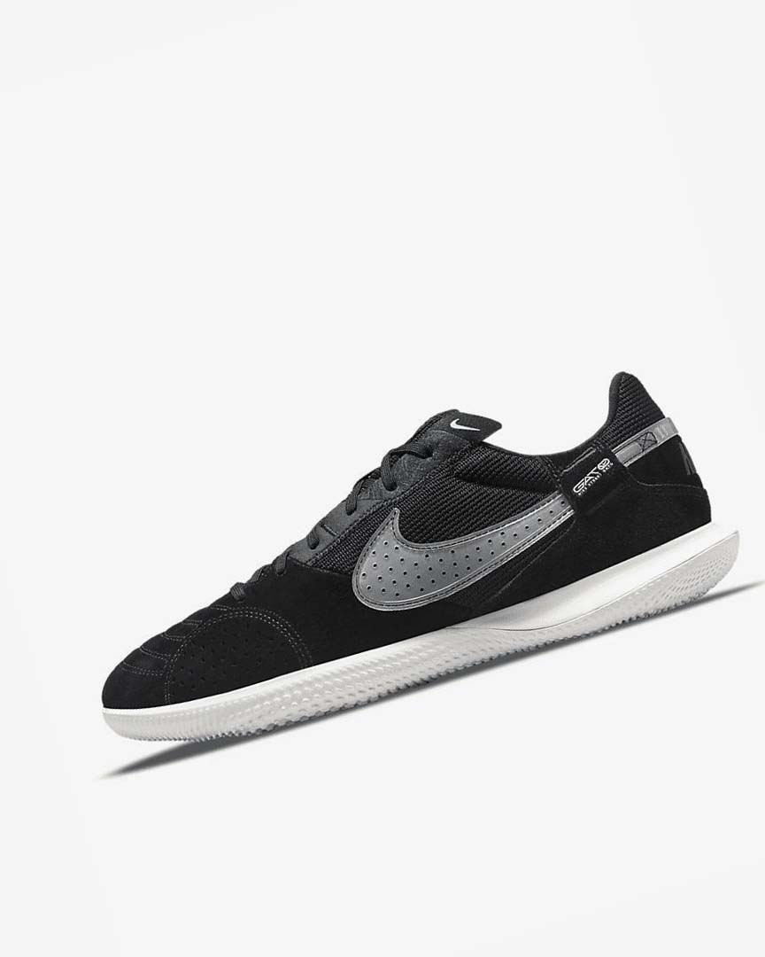 Black / White Men\'s Nike Streetgato Football Shoes | UK2530