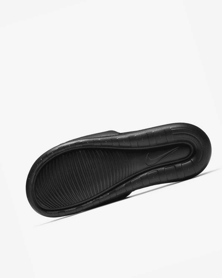 Black / White Men's Nike Victori One Slides | UK2367