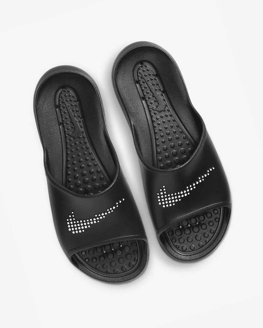 Black / White Men's Nike Victori One Slides | UK5429