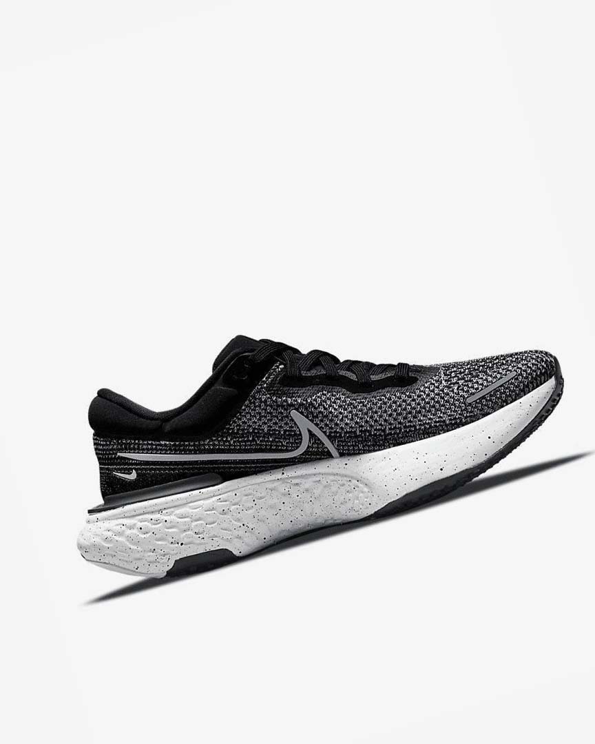 Black / White Men's Nike ZoomX Invincible Run Flyknit Running Shoes | UK2400