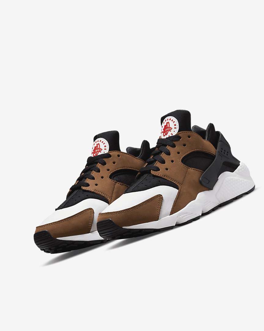 Black / White / Red Men's Nike Air Huarache LE Sneakers | UK2486