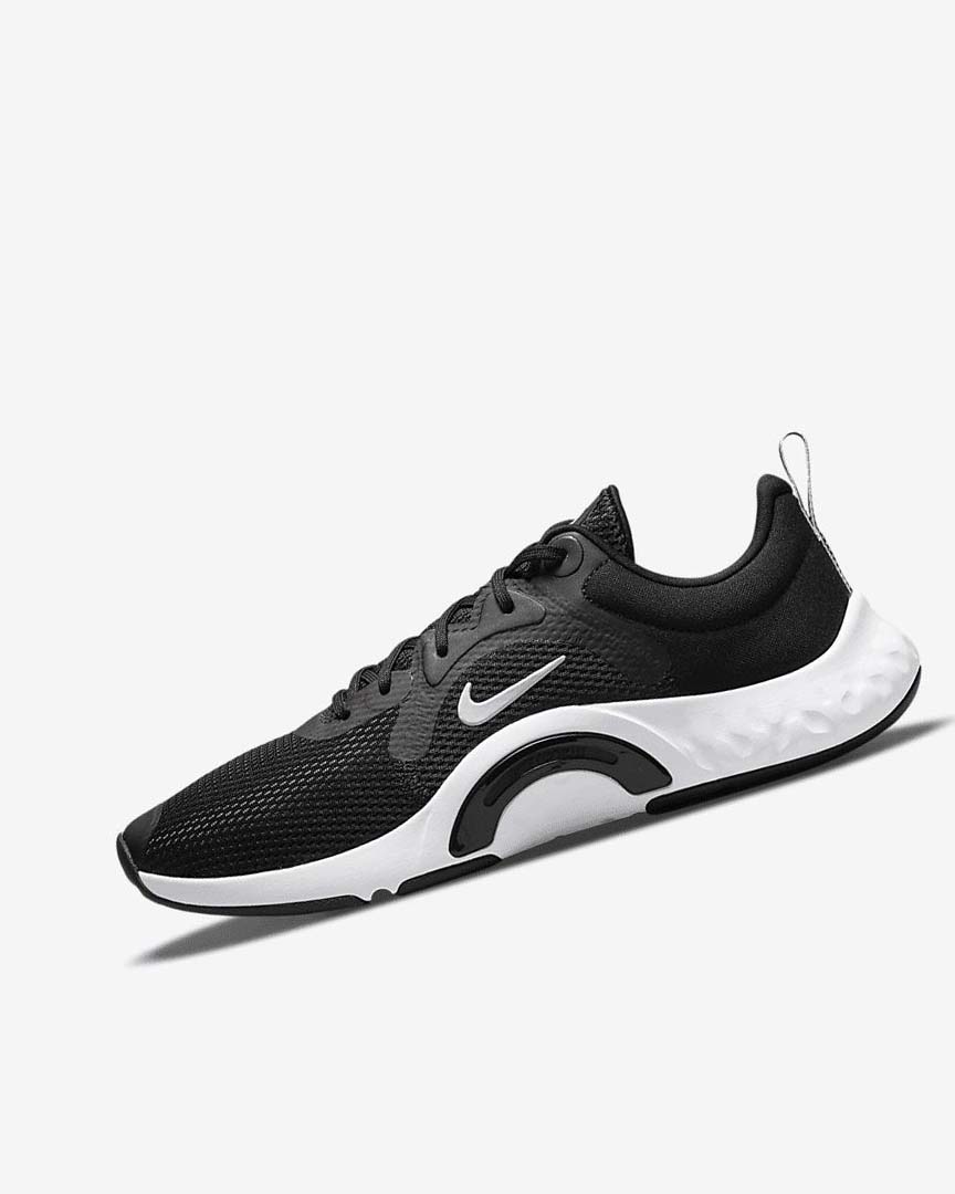 Black / White Women\'s Nike Renew In-Season TR 11 Training Shoes | UK4862