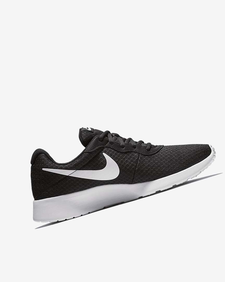 Black / White Women's Nike Tanjun Sneakers | UK4665