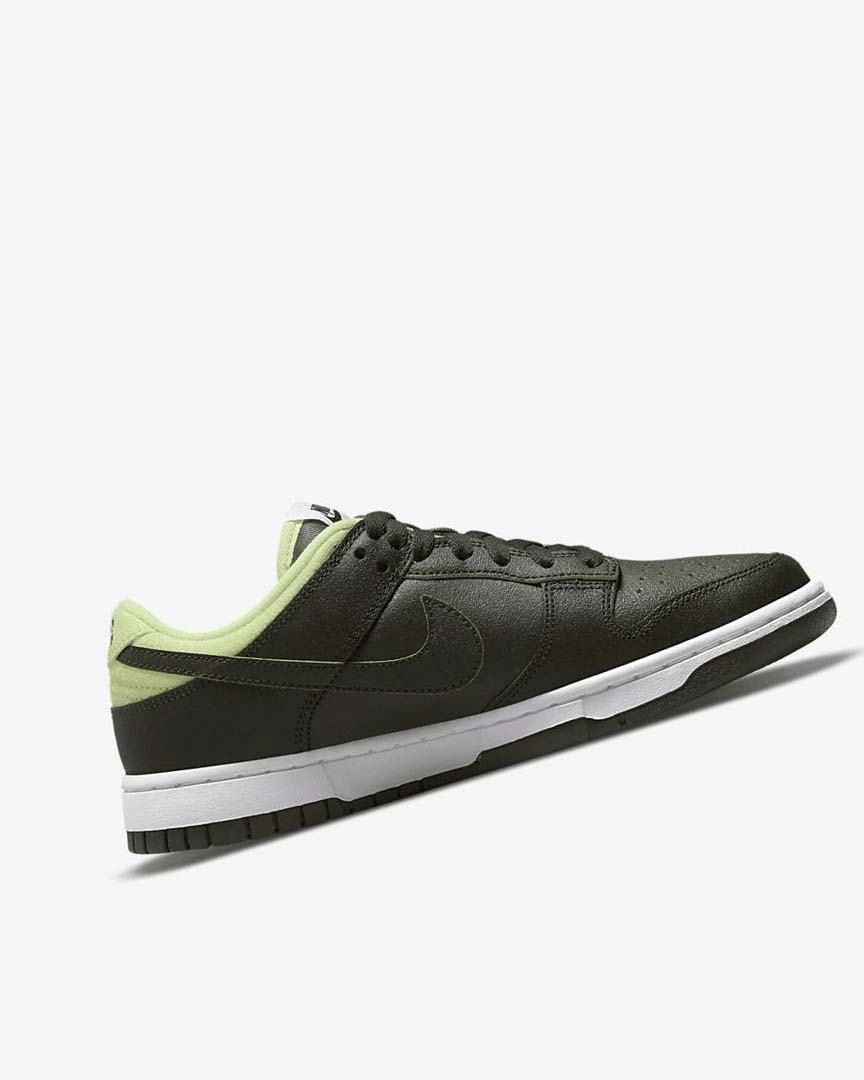 Black Women's Nike Dunk Low LX Sneakers | UK2845