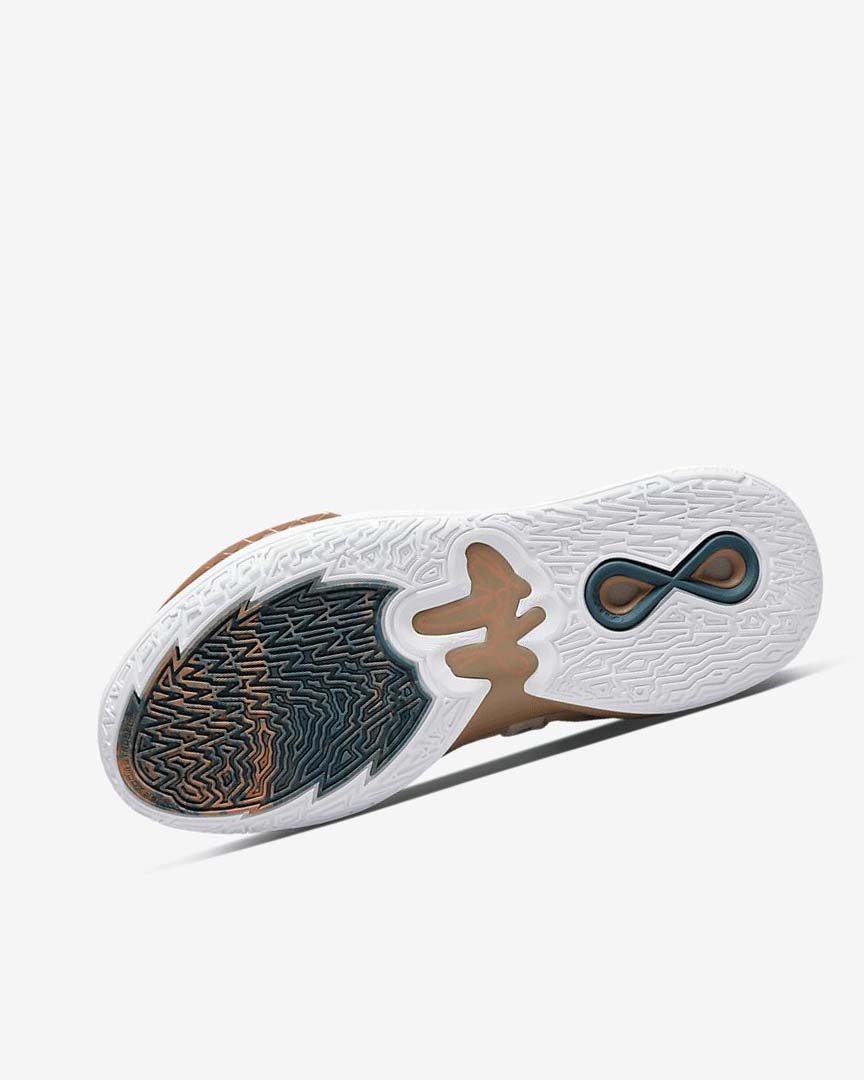 Brown / White Women's Nike Kyrie Infinity Basketball Shoes | UK4488