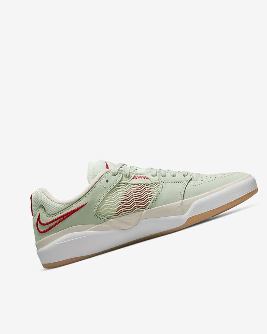 Green / Light Beige / Red Women's Nike SB Ishod Wair Premium Skate Shoes | UK3182