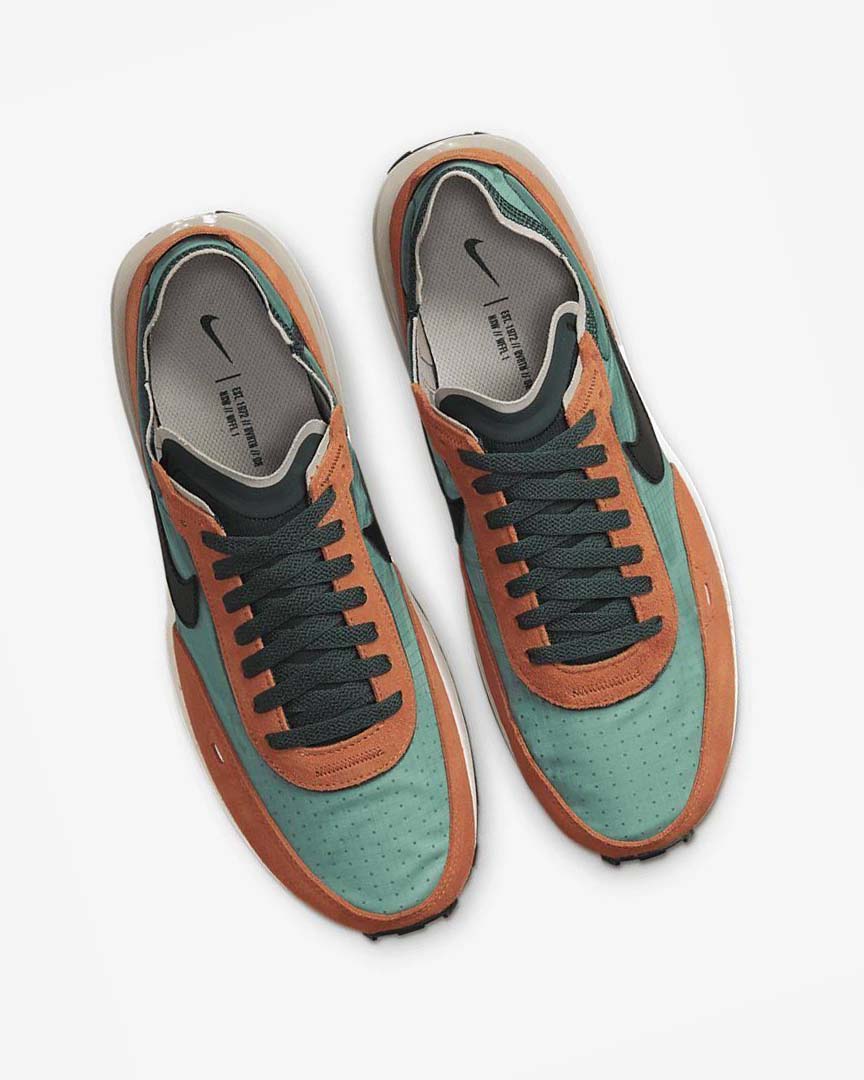 Green / Orange / Black Men's Nike Waffle One SE Sneakers | UK4513