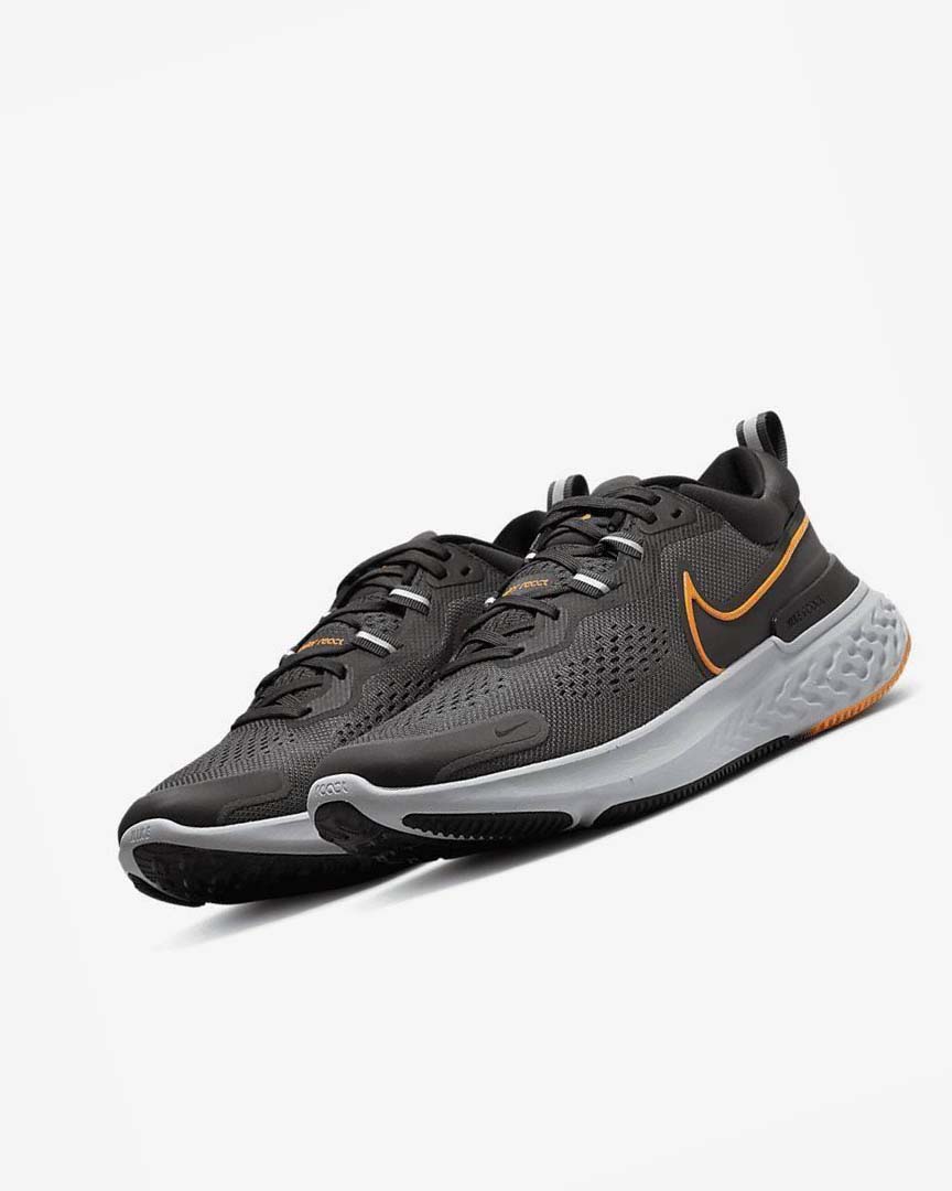 Grey / Black / Grey Men's Nike React Miler 2 Running Shoes | UK4653