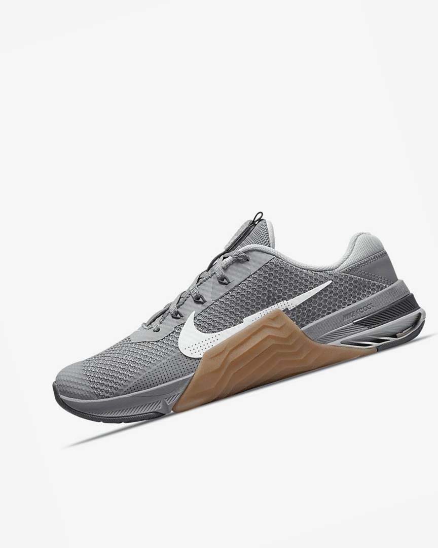 Grey / Brown / Dark Grey / White Men\'s Nike Metcon 7 Training Shoes | UK2733