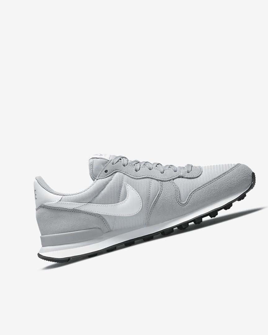 Grey / Platinum / Black / White Women's Nike Internationalist Sneakers | UK3013