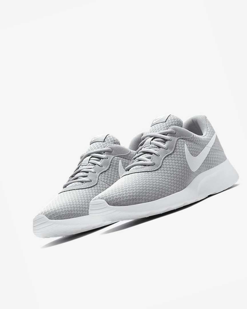 Grey / White Men's Nike Tanjun Sneakers | UK5507