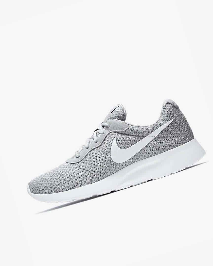 Grey / White Men\'s Nike Tanjun Sneakers | UK5507