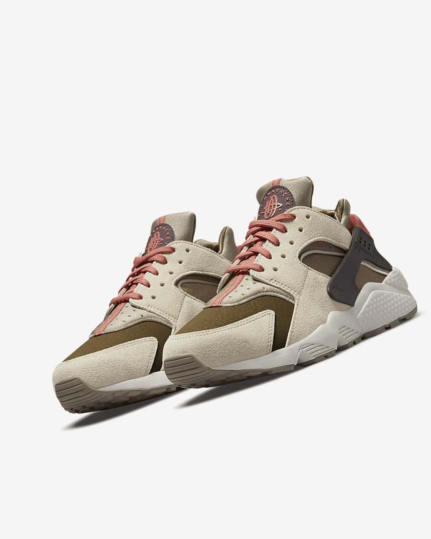 Khaki / Burgundy Women's Nike Air Huarache SP Sneakers | UK5437