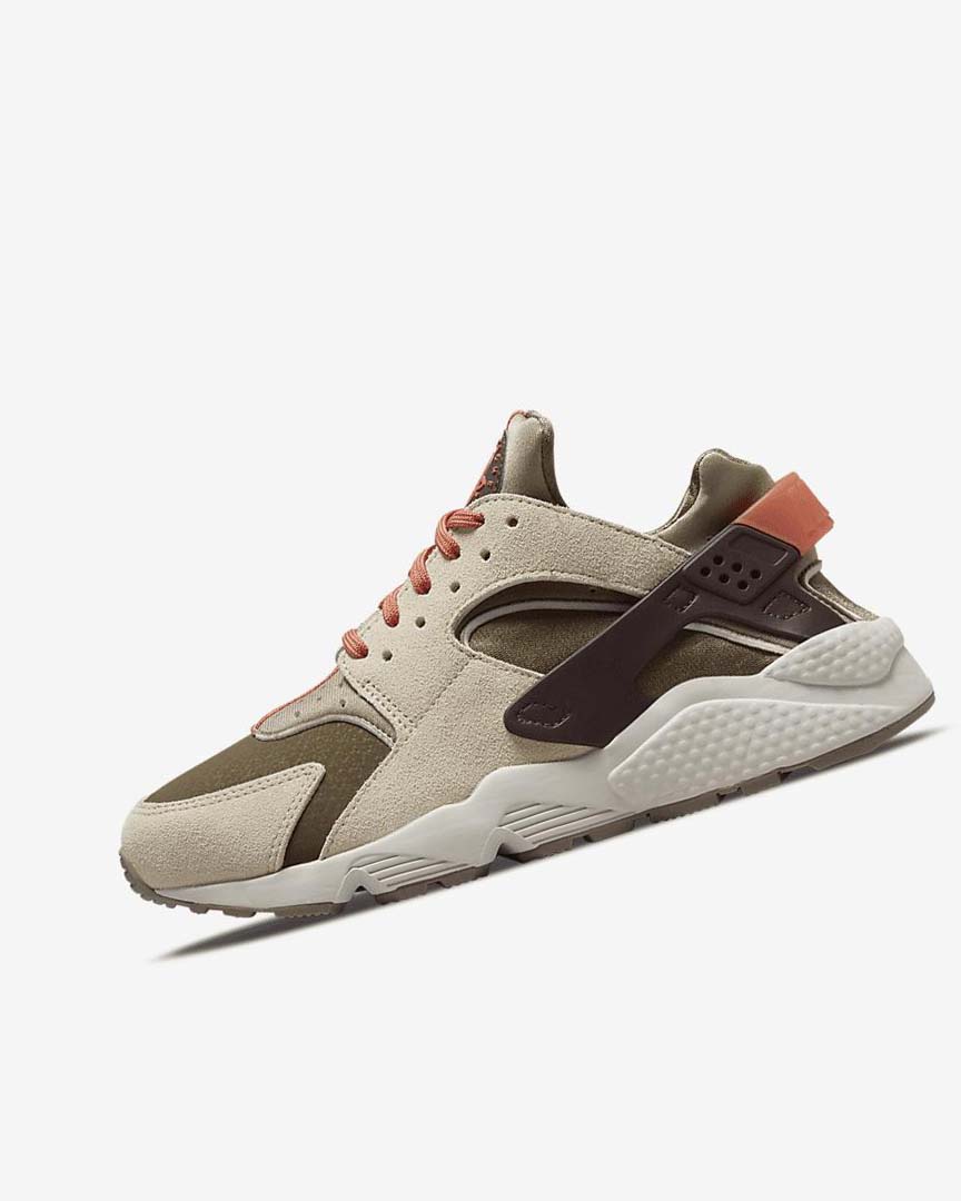 Khaki / Burgundy Women\'s Nike Air Huarache SP Sneakers | UK5437