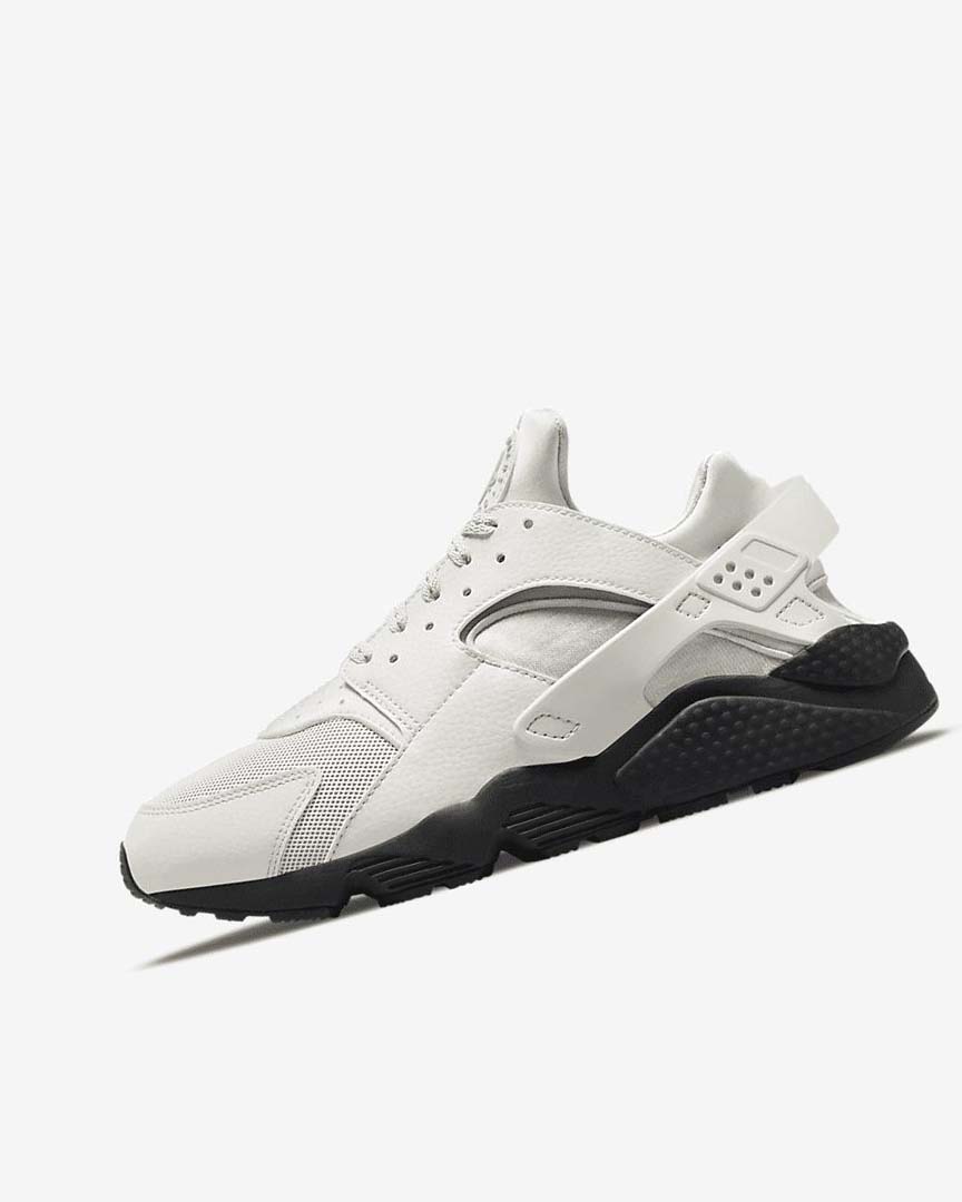 Light Beige / Black / Silver / Gold Men\'s Nike Air Huarache Sneakers | UK5564