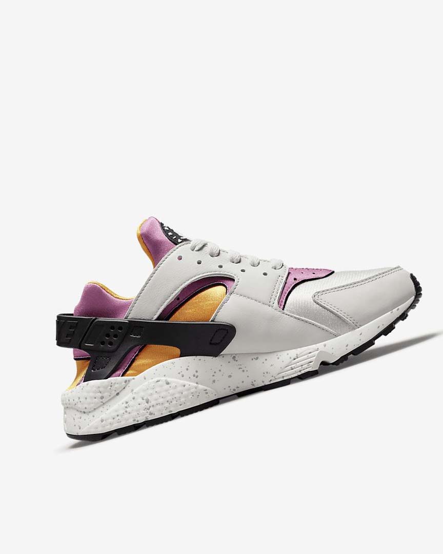 Light Beige / Gold / Black / Pink Men's Nike Air Huarache Sneakers | UK4934